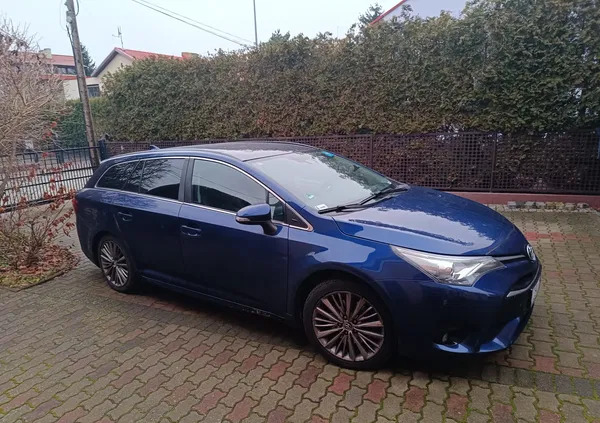 toyota szczecin Toyota Avensis cena 48800 przebieg: 143000, rok produkcji 2015 z Szczecin